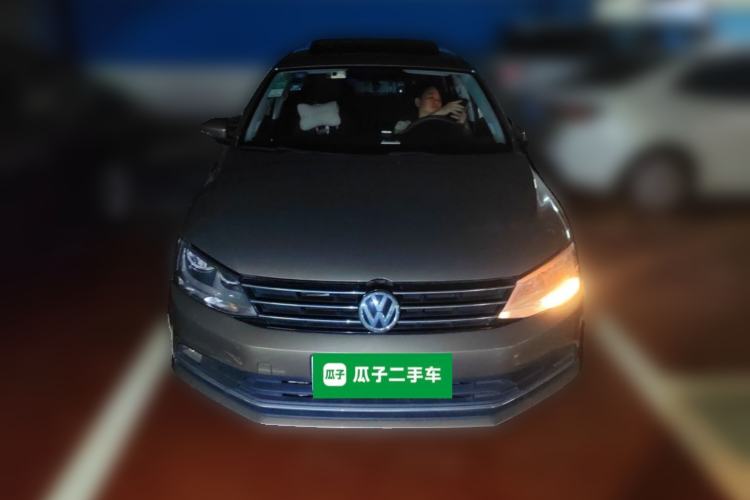 Used Volkswagen Sagitar 2015 230TSI Automatic Comfort Version Front