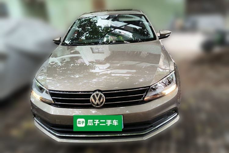 Used Volkswagen Sagitar 2015 1.6L Automatic Comfort Model Front