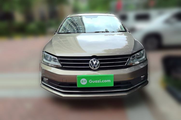 Used Volkswagen Sagitar 2015 230TSI Automatic Comfort Version Front