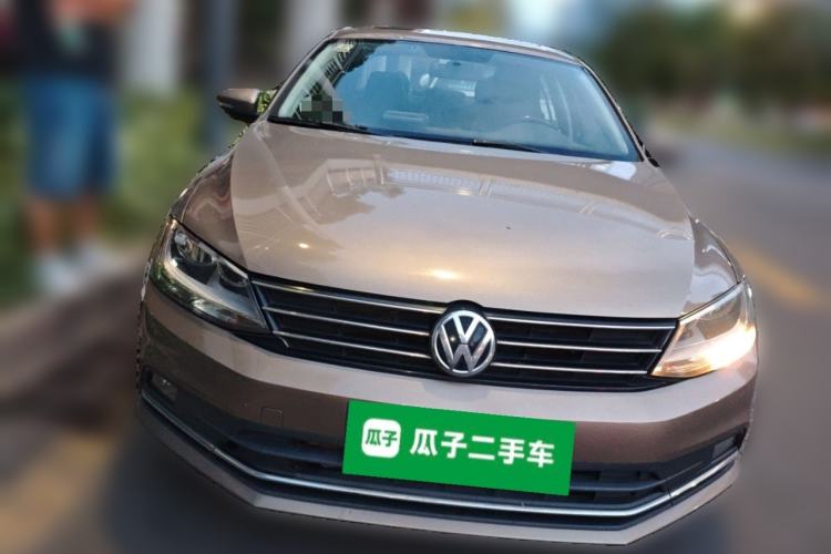 Used Volkswagen Sagitar 2015 1.6L Automatic Comfort Model Front