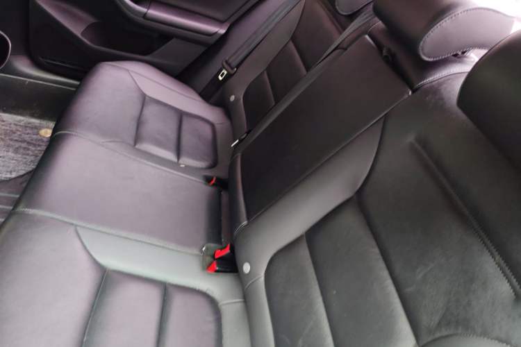 Used Volkswagen Sagitar 2015 1.6L Automatic Comfort Model Left Rear Seat