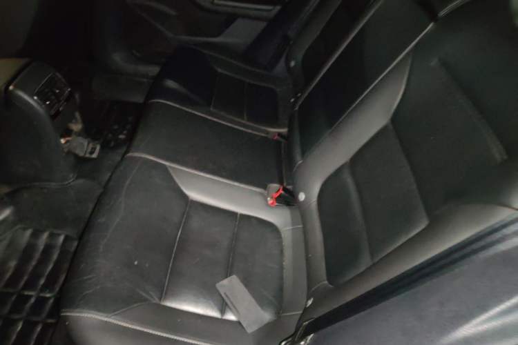 Used Volkswagen Sagitar 2015 230TSI Automatic Comfort Version Left Rear Seat