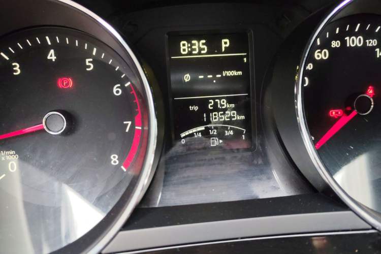 Used Volkswagen Sagitar 2015 1.6L Automatic Comfort Model Odometer Close Up