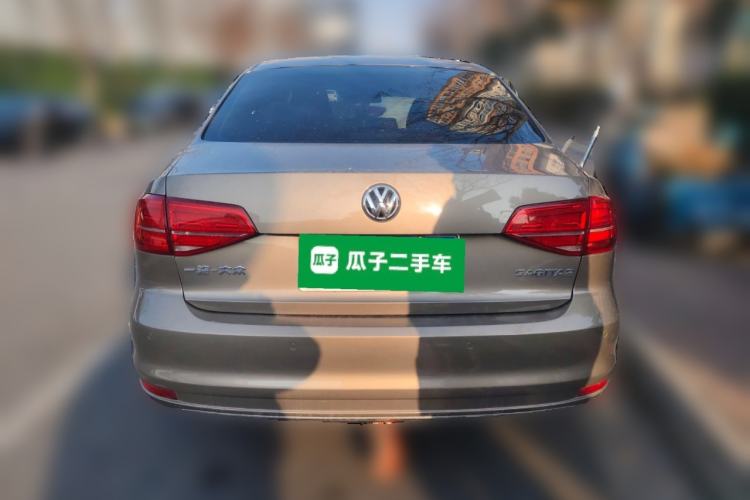 Used Volkswagen Sagitar 2015 1.6L Manual Comfort Model Rear