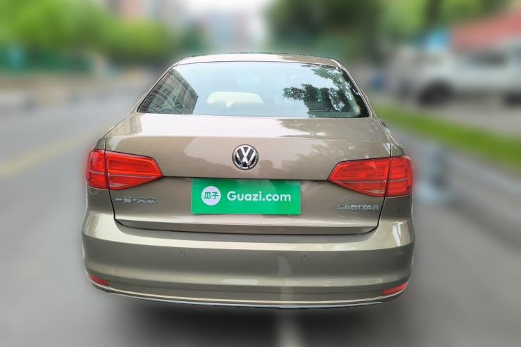 Used Volkswagen Sagitar 2015 1.6L Manual Comfort Model Rear