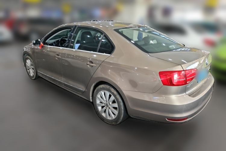Used Volkswagen Sagitar 2015 1.6L Automatic Fashion Model Rear Left 45 Deg