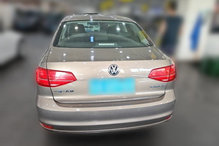Used Volkswagen Sagitar 2015 1.6L Automatic Fashion Model Rear