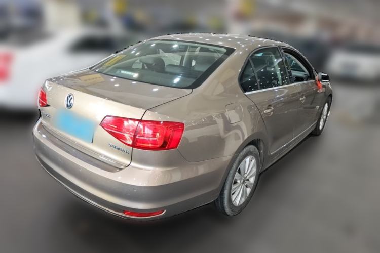 Used Volkswagen Sagitar 2015 1.6L Automatic Fashion Model Rear Right 45 Deg