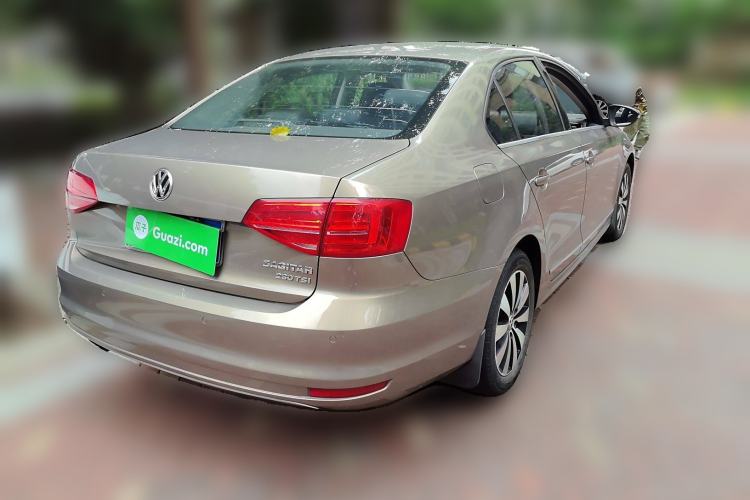 Used Volkswagen Sagitar 2015 230TSI Automatic Comfort Version Rear Right 45 Deg
