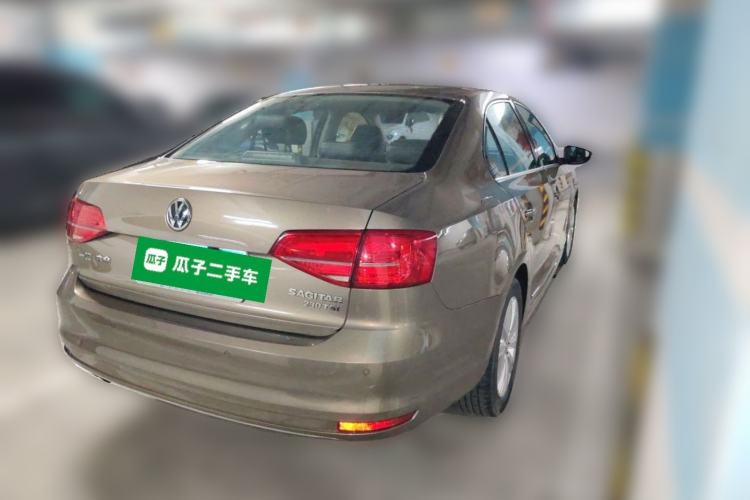 Used Volkswagen Sagitar 2015 230TSI Automatic Comfort Version Rear Right 45 Deg