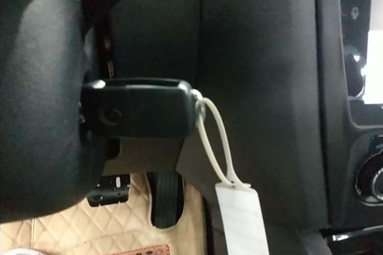 Used Volkswagen Sagitar 2015 230TSI Automatic Comfort Version Vehicle Key