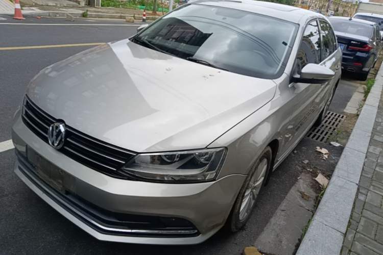 Used Volkswagen Sagitar 2015 1.6L Automatic Comfort Model Guazi used car, China used car export, Used car for sale, Used  cars, Cheapest cars for sale