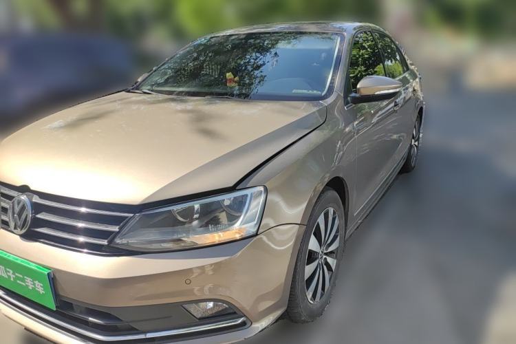 Used Volkswagen Sagitar 2015 230TSI Automatic Luxury Model Guazi used car, China used car export, Used car for sale, Used  cars, Cheapest cars for sale
