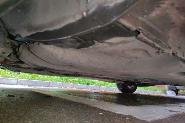 Used Volkswagen Sagitar 2015 1.6L Manual Comfort Model Chassis Front Left