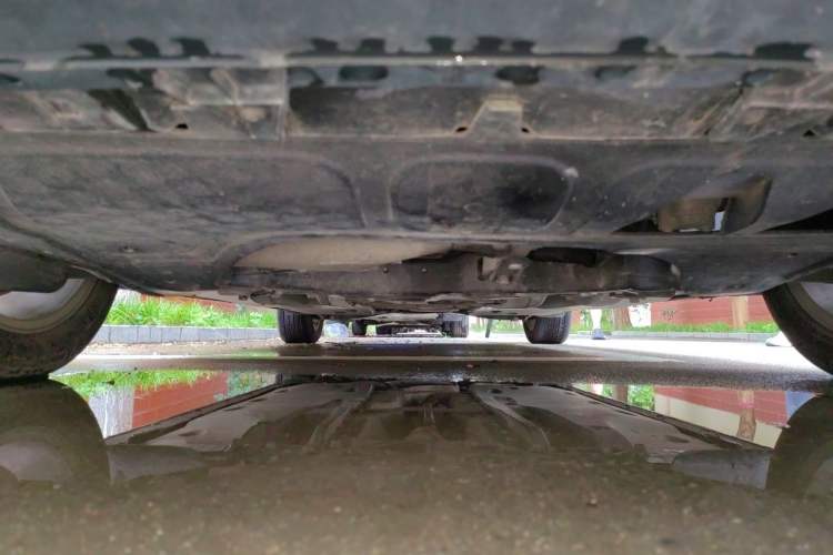 Used Volkswagen Sagitar 2015 1.6L Manual Comfort Model Chassis Front