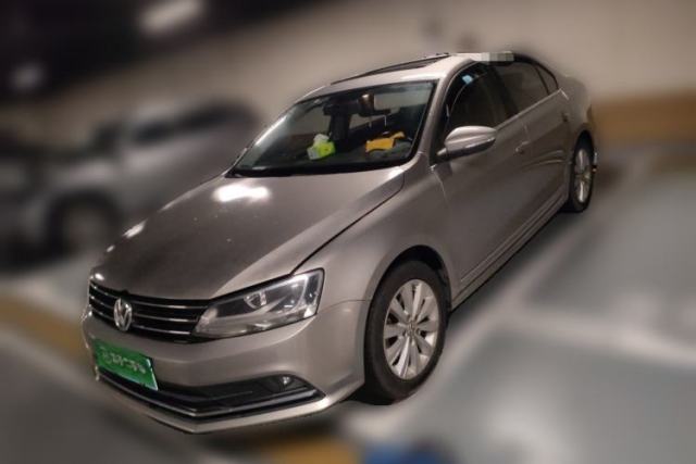 Volkswagen Sagitar 2015 230TSI Automatic Comfort Version usado