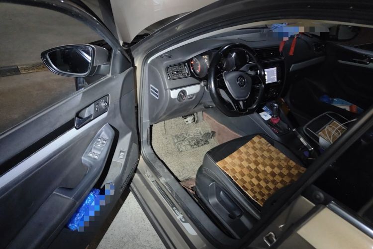 Used Volkswagen Sagitar 2015 1.6L Automatic Comfort Model Driver Seat