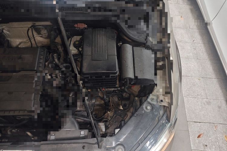 Used Volkswagen Sagitar 2015 1.6L Automatic Comfort Model Engine Bay Left