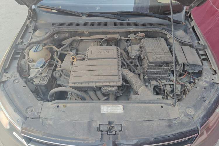 Used Volkswagen Sagitar 2015 1.6L Automatic Comfort Model Engine Bay