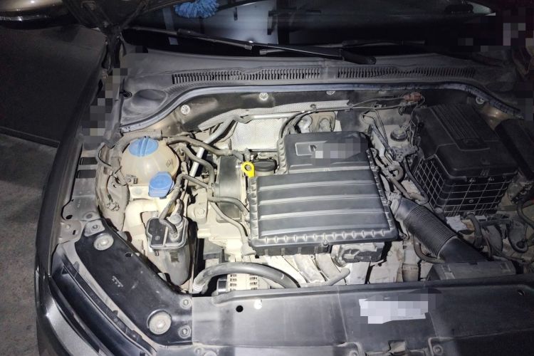 Used Volkswagen Sagitar 2015 1.6L Automatic Comfort Model Engine Bay Right