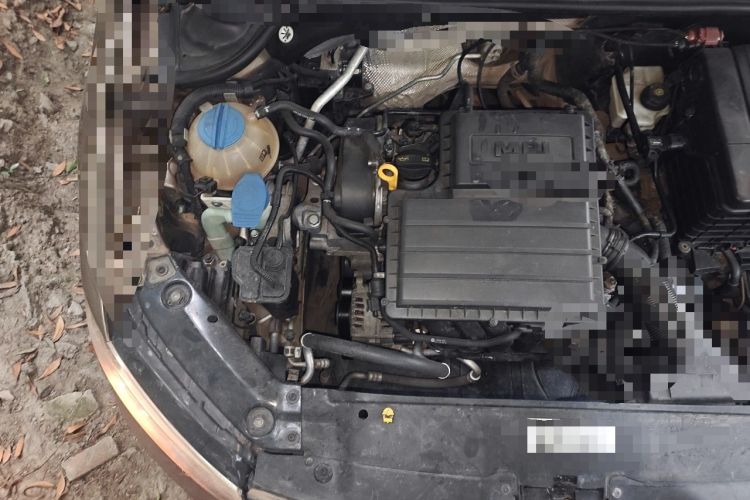 Used Volkswagen Sagitar 2015 1.6L Automatic Comfort Model Engine Bay Right