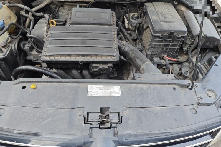 Used Volkswagen Sagitar 2015 1.6L Automatic Comfort Model Engine Bay