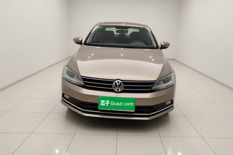 Used Volkswagen Sagitar 2015 1.6L Manual Comfort Model Exterior 1