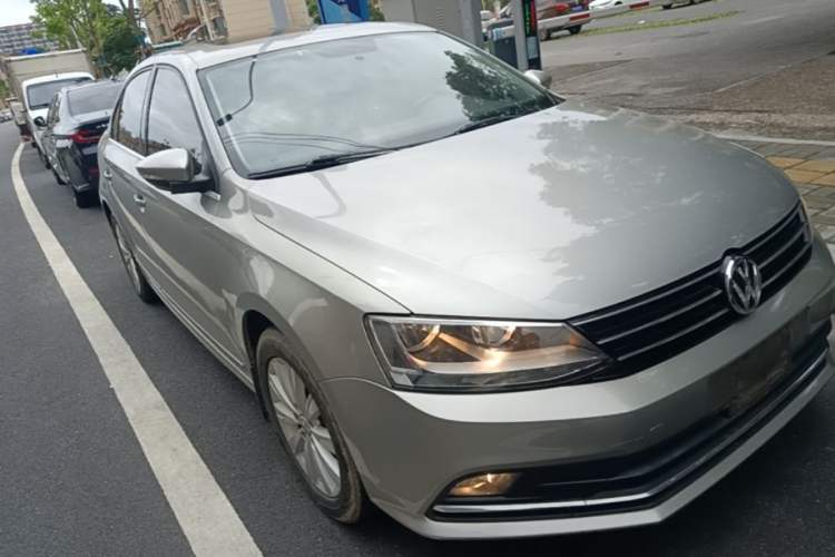 Used Volkswagen Sagitar 2015 1.6L Automatic Comfort Model Exterior 1