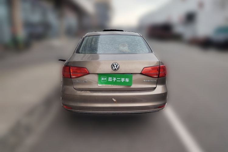 Used Volkswagen Sagitar 2015 1.6L Manual Comfort Model Exterior 4