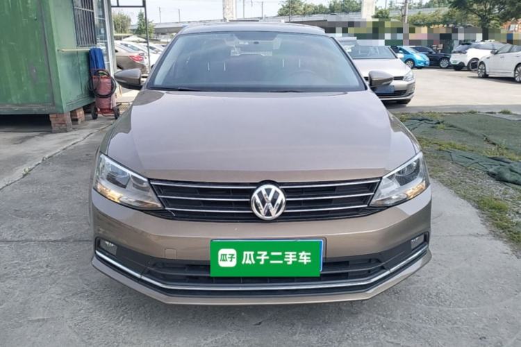 Used Volkswagen Sagitar 2015 1.6L Automatic Comfort Model Front
