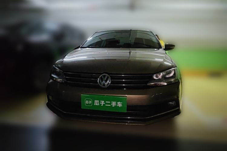 Used Volkswagen Sagitar 2015 1.6L Automatic Comfort Model Front