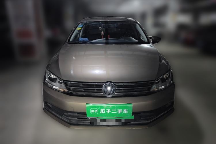 Used Volkswagen Sagitar 2015 1.6L Automatic Comfort Model Front