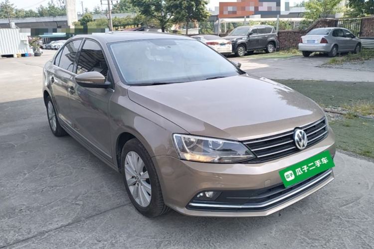 Used Volkswagen Sagitar 2015 1.6L Automatic Comfort Model Front Right 45 Deg