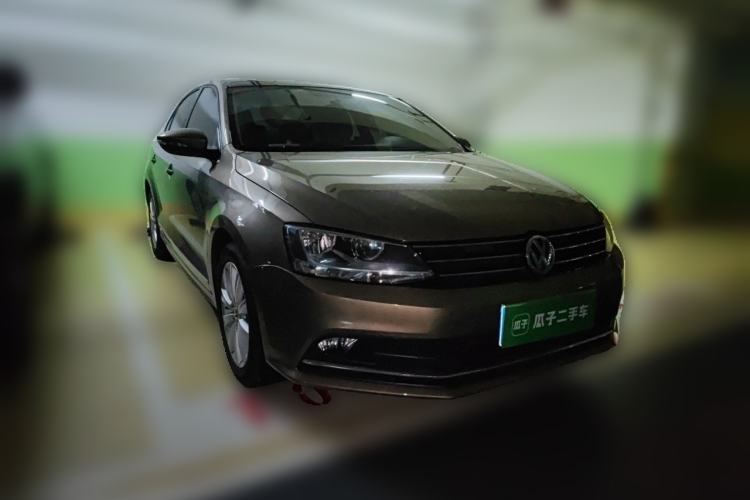 Used Volkswagen Sagitar 2015 1.6L Automatic Comfort Model Front Right 45 Deg