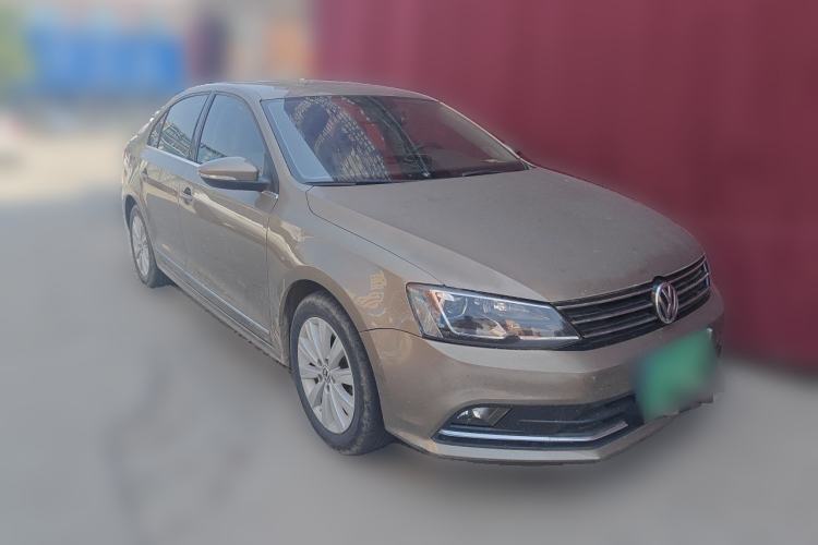 Used Volkswagen Sagitar 2015 1.6L Automatic Comfort Model Front Right 45 Deg