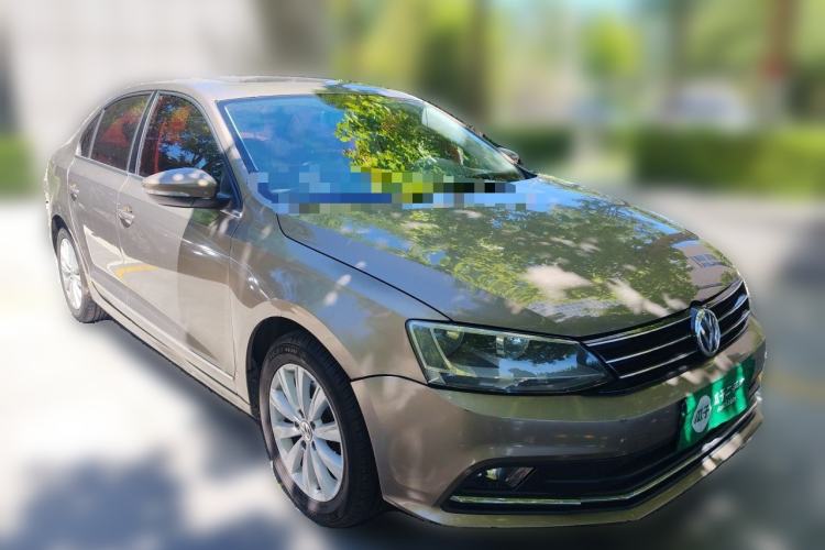 Used Volkswagen Sagitar 2015 1.6L Automatic Comfort Model Front Right 45 Deg