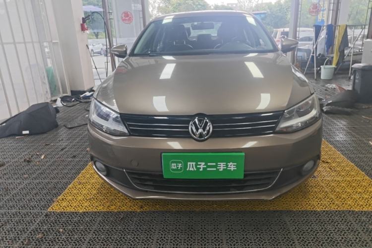 Used Volkswagen Sagitar 2015 1.6L Automatic Comfort Model Front