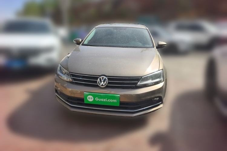 Used Volkswagen Sagitar 2015 1.6L Automatic Comfort Model Front