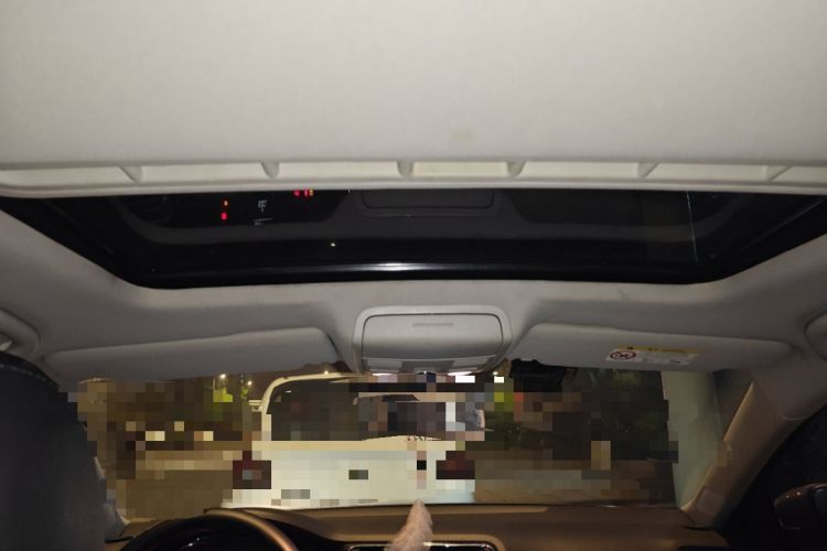 Used Volkswagen Sagitar 2015 230TSI Manual Comfort Version Headliner