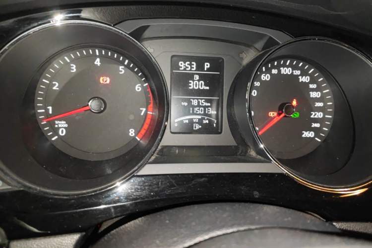 Used Volkswagen Sagitar 2015 1.6L Automatic Comfort Model Instrument Cluster