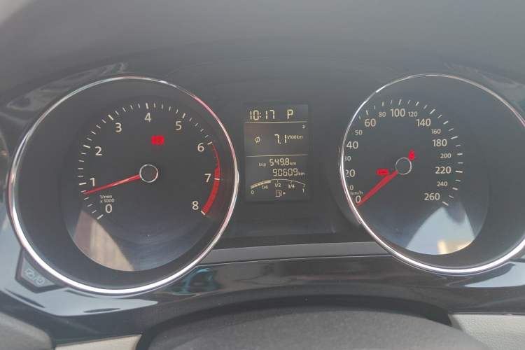 Used Volkswagen Sagitar 2015 1.6L Automatic Comfort Model Instrument Cluster