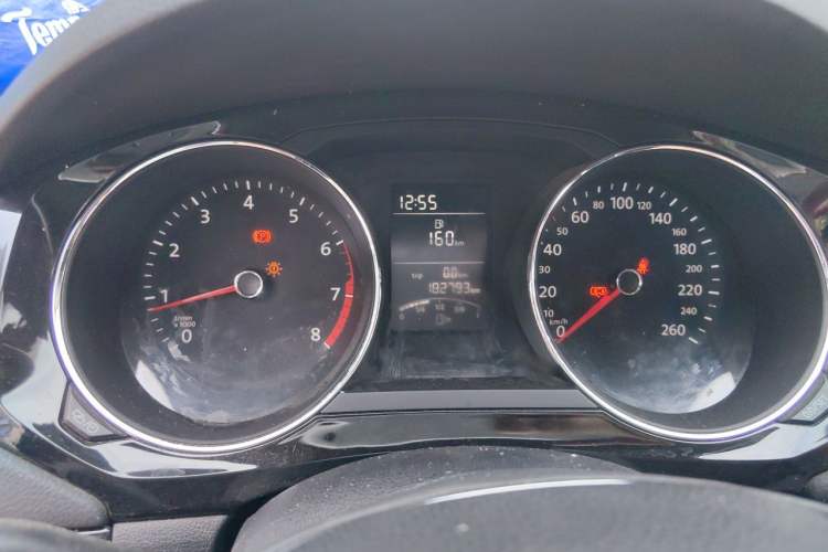 Used Volkswagen Sagitar 2015 1.6L Manual Comfort Model Instrument Cluster