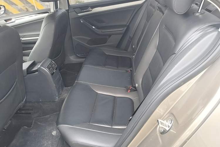 Used Volkswagen Sagitar 2015 1.6L Automatic Comfort Model Left Rear Seat