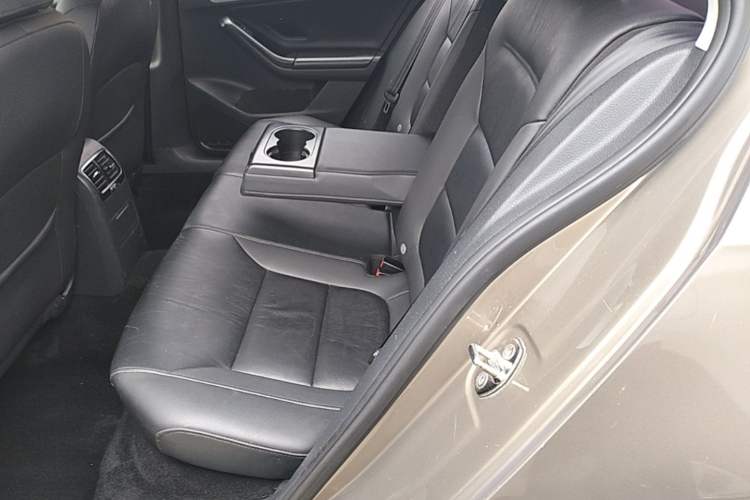 Used Volkswagen Sagitar 2015 1.6L Automatic Comfort Model Left Rear Seat
