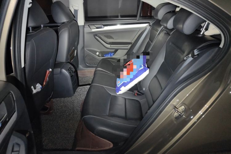 Used Volkswagen Sagitar 2015 1.6L Automatic Comfort Model Left Rear Seat