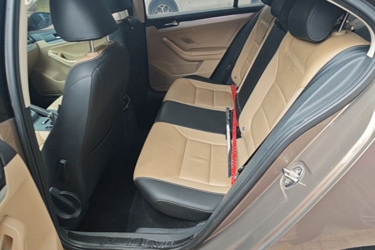 Used Volkswagen Sagitar 2015 1.6L Manual Comfort Model Left Rear Seat