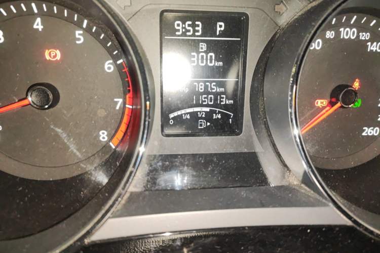 Used Volkswagen Sagitar 2015 1.6L Automatic Comfort Model Odometer Close Up