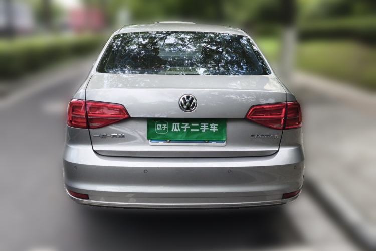 Used Volkswagen Sagitar 2015 1.6L Manual Comfort Model Rear