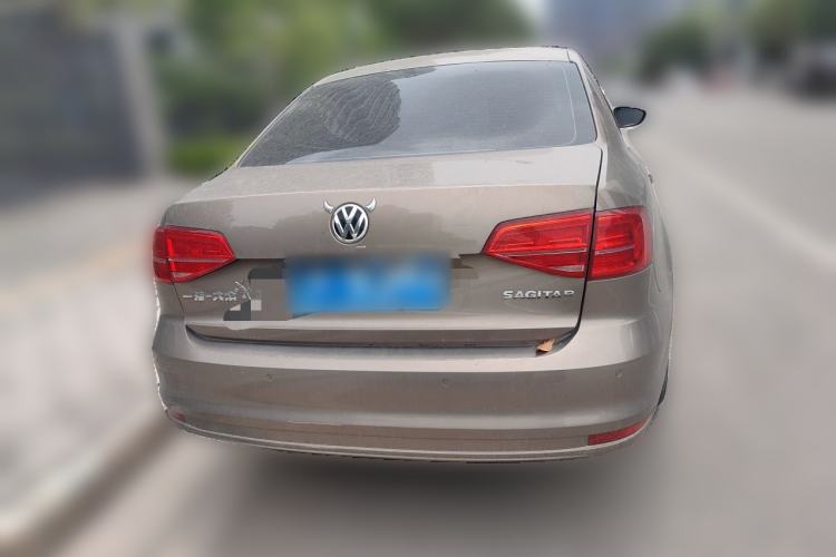 Used Volkswagen Sagitar 2015 1.6L Manual Comfort Model Rear