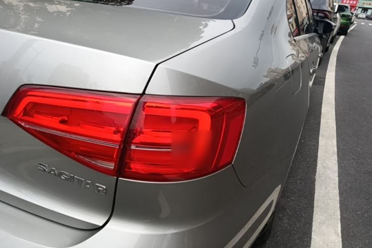 Used Volkswagen Sagitar 2015 1.6L Automatic Comfort Model Right Rear Taillight